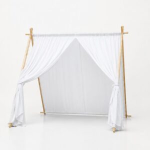 Wooden Arch with Drapping