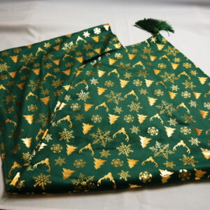 Green Christmas Theme Table Runner